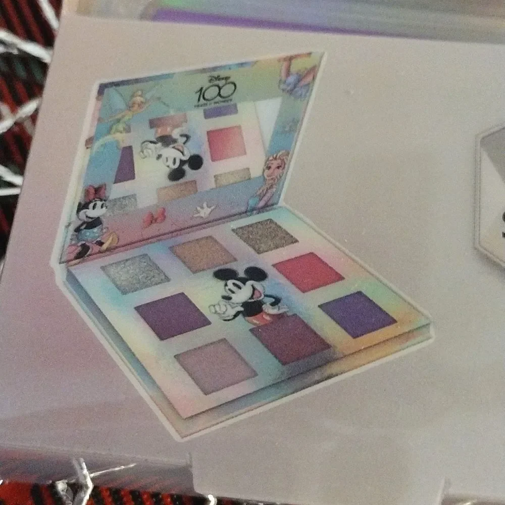 Disney 100 Eye Shadow‎ Palette with Mirror and Brush NWT